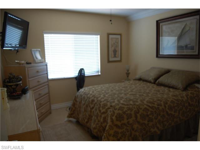 4722 SE 1st Pl, Cape Coral, FL 33904