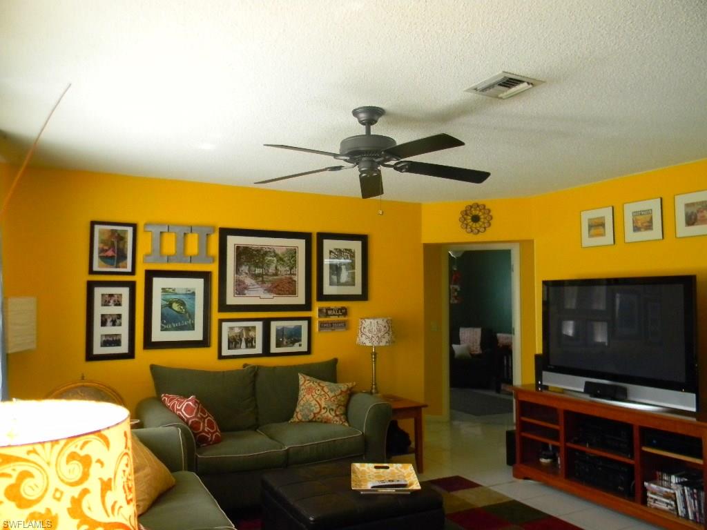 4536 SE 14th Pl, Cape Coral, FL 33904