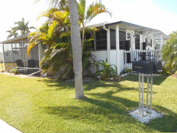 Orange Harbor Mobile Home Park142 Orange Harbor DrFort Myers, FL 33905