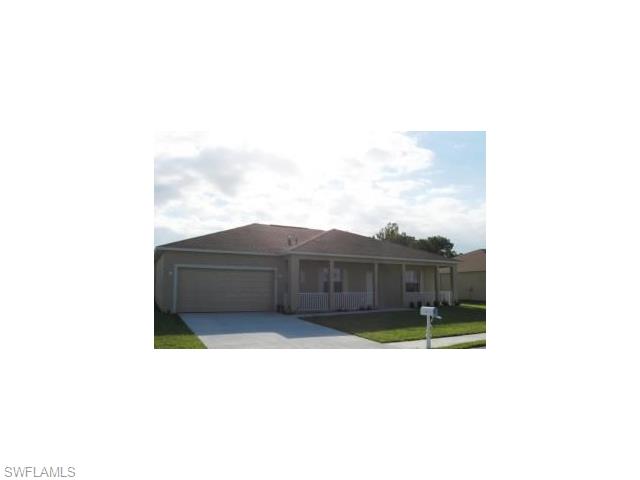 2700 Soaring Hawk DR, Fort Myers, FL 33905