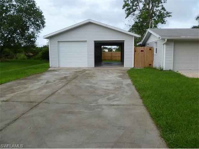2805 Parkview DR, Fort Myers, FL 33905