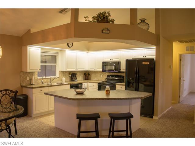 6138 Laurelwood DR, Fort Myers, FL 33905