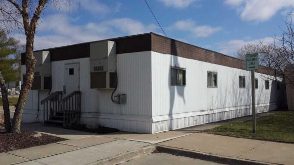 2221 Flora Ave