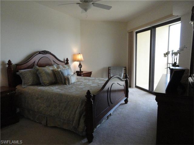 14300 Riva Del Lago DR, Fort Myers, FL 33907