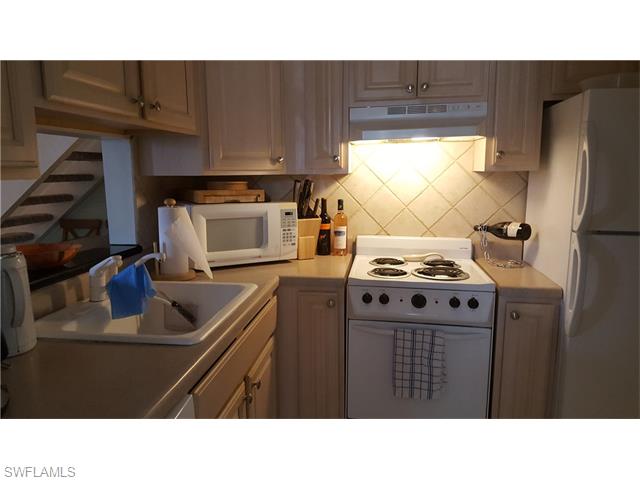 3260 Royal Canadian TRCE, Fort Myers, FL 33907
