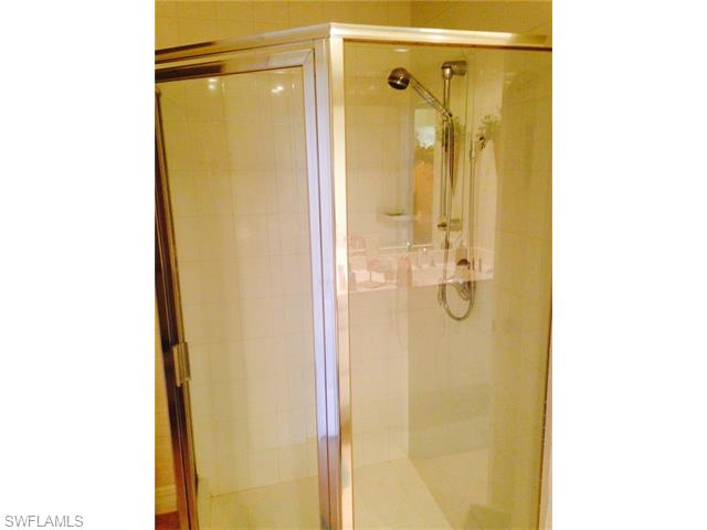 14300 Riva Del Lago DR, Fort Myers, FL 33907