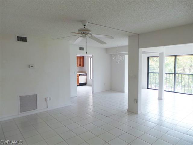 7430 Lake Breeze DR, Fort Myers, FL 33907