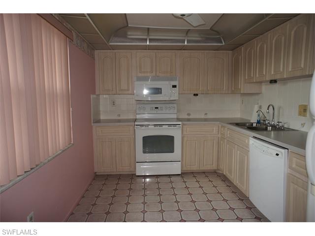 1828 Pine Valley DR, Fort Myers, FL 33907