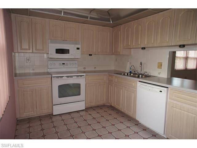 1828 Pine Valley DR, Fort Myers, FL 33907
