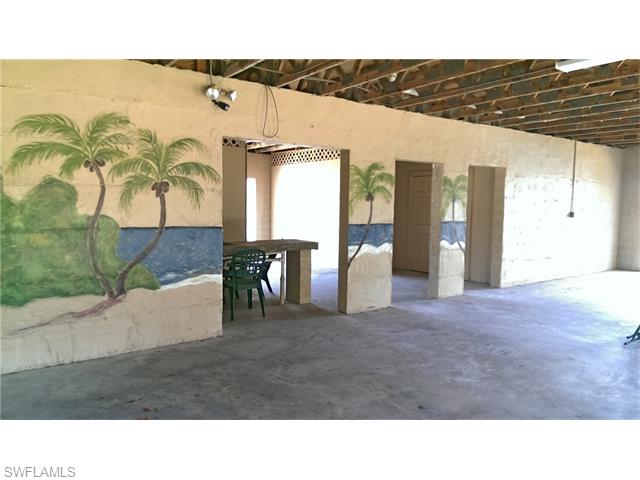 3150 Shorewood LN, Fort Myers, FL 33907