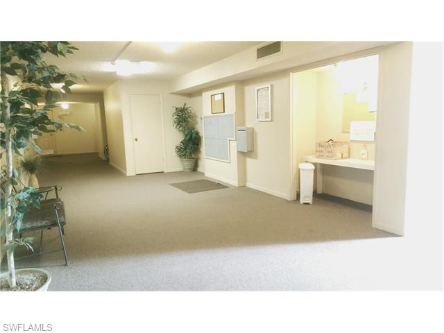 3150 Shorewood LN, Fort Myers, FL 33907