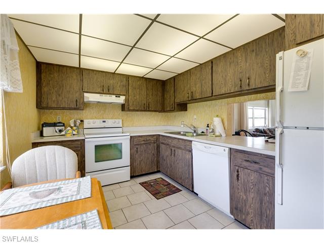 6102 Augusta DR, Fort Myers, FL 33907