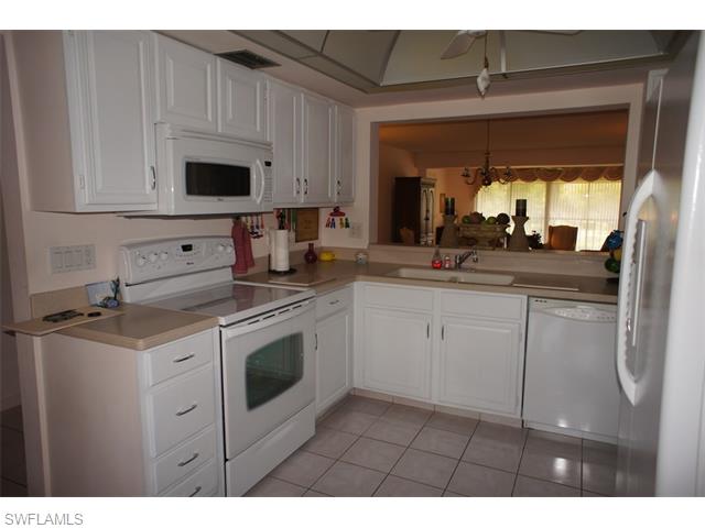 7430 Lake Breeze DR, Fort Myers, FL 33907
