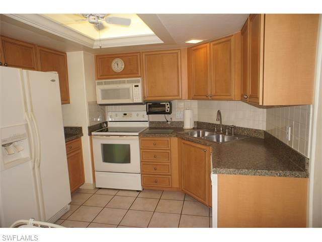 13190 Oakmont DR, Fort Myers, FL 33907