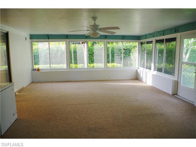 8710 Dartmouth ST, Fort Myers, FL 33907