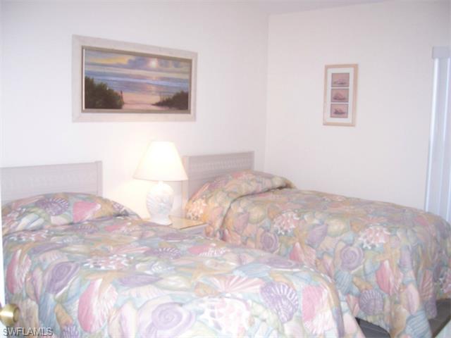 16811 Sanibel Sunset CT, Fort Myers, FL 33908