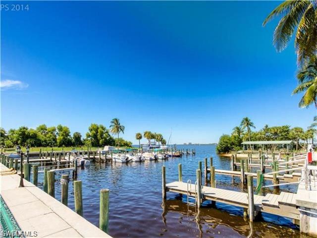 15121 Laguna DR, Fort Myers, FL 33908