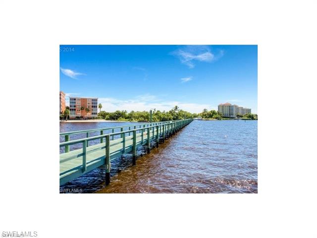 15121 Laguna DR, Fort Myers, FL 33908