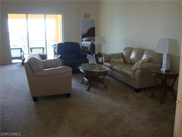 11848 Bayport LN, Fort Myers, FL 33908
