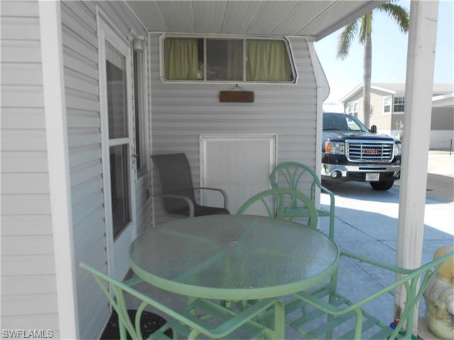 5753 Pink Panther DR, Fort Myers, FL 33908