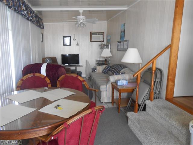 5753 Pink Panther DR, Fort Myers, FL 33908