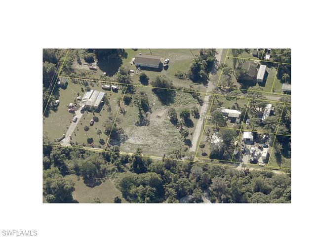 19501 Spicewood LN, Fort Myers, FL 33908