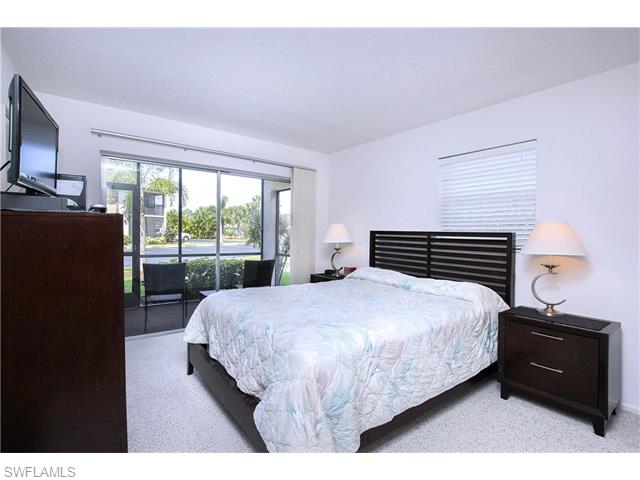 16881 Davis RD, Fort Myers, FL 33908