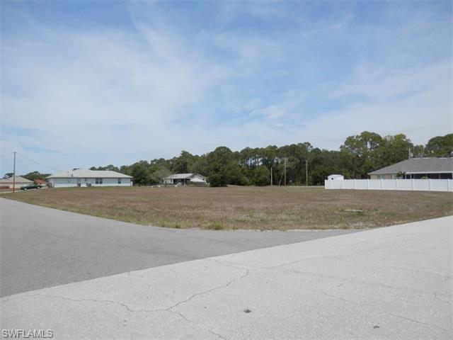 533 NE 31st TER, Cape Coral, FL 33909