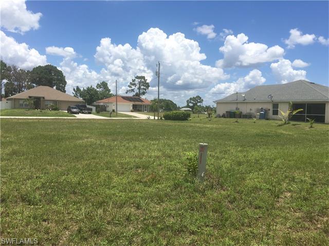 1104 NE 33rd LN, Cape Coral, FL 33909
