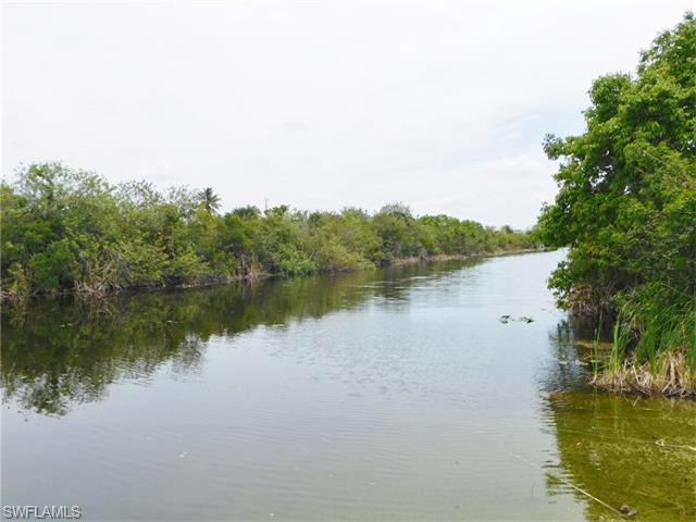 1219 NE 5th PL, Cape Coral, FL 33909