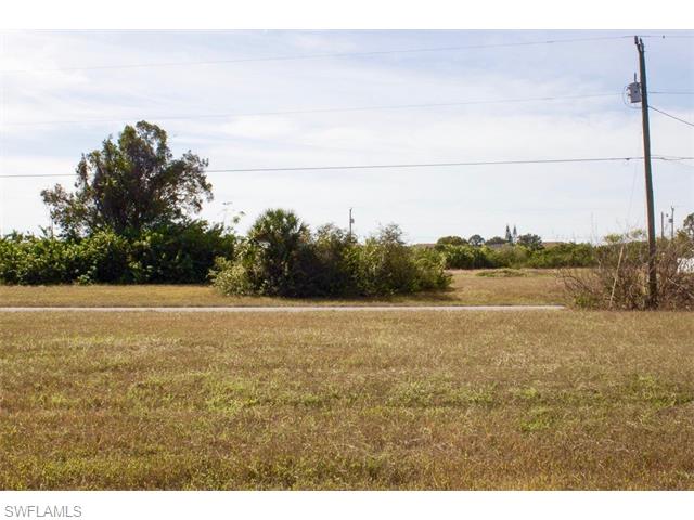 1709 NE 28th ST, Cape Coral, FL 33909