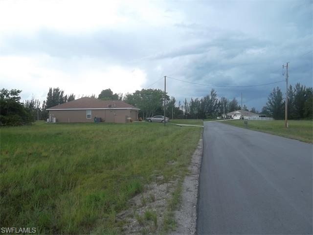 1520 NE 36th LN, Cape Coral, FL 33909