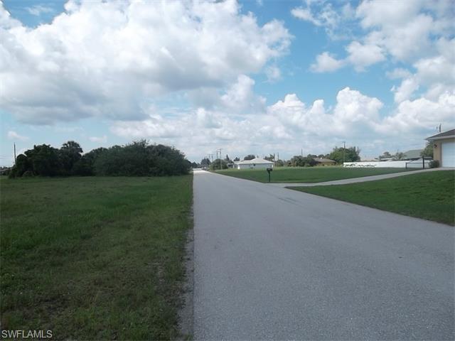 1318 NE 4th PL, Cape Coral, FL 33909