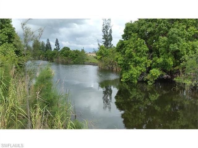 7 NE 8th TER, Cape Coral, FL 33909