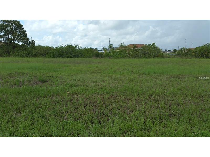 227 N 15TH STREET, Cape Coral, FL 33909