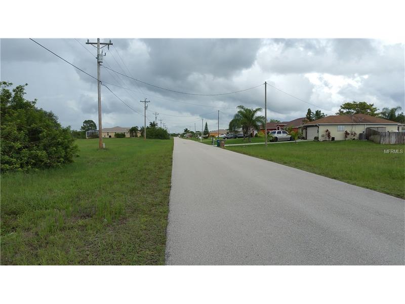 227 N 15TH STREET, Cape Coral, FL 33909