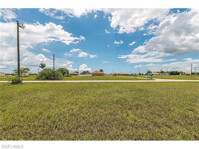 2311 NE 5th PL, Cape Coral, FL 33909