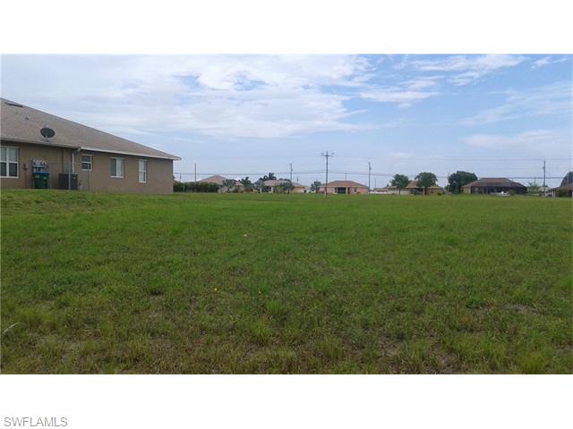 1708 NE 8th PL, Cape Coral, FL 33909