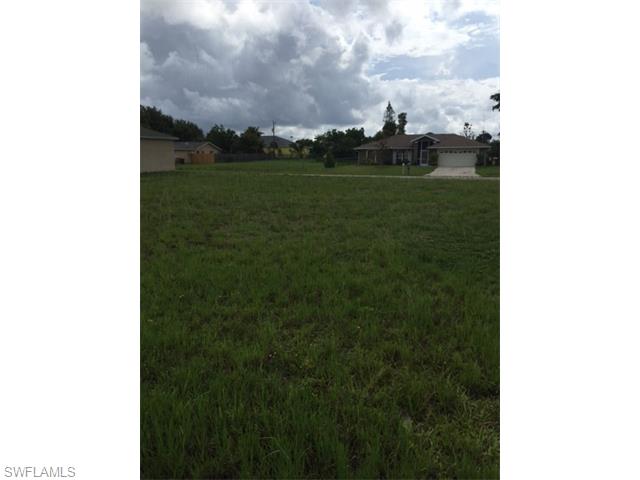 20 NE 20th AVE, Cape Coral, FL 33909
