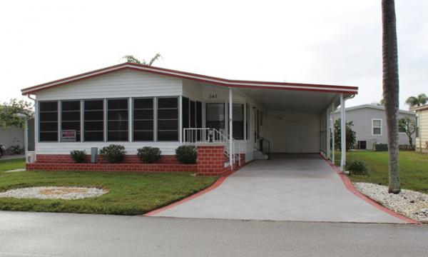 Jamaica Bay242 Wecuwa DriveFort Myers, FL 33912