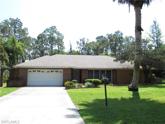 13543 Pine Villa LN, Fort Myers, FL 33912