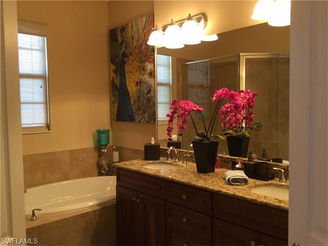 8856 Oliveria ST, Fort Myers, FL 33912