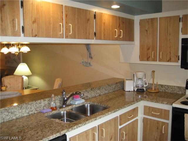 13094 Cross Creek CT, Fort Myers, FL 33912