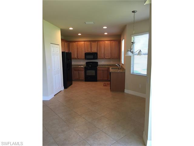 11012 Yellow Poplar DR, Fort Myers, FL 33913
