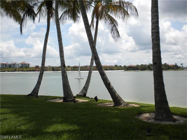 10090 Valiant CT, Miromar Lakes, FL 33913