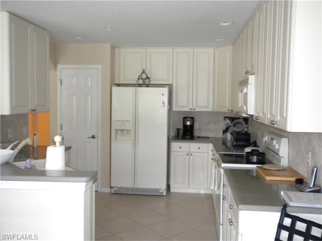10090 Valiant CT, Miromar Lakes, FL 33913