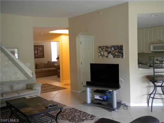 10090 Valiant CT, Miromar Lakes, FL 33913