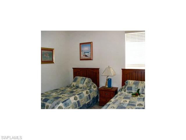 9636 Hemingway LN, Fort Myers, FL 33913