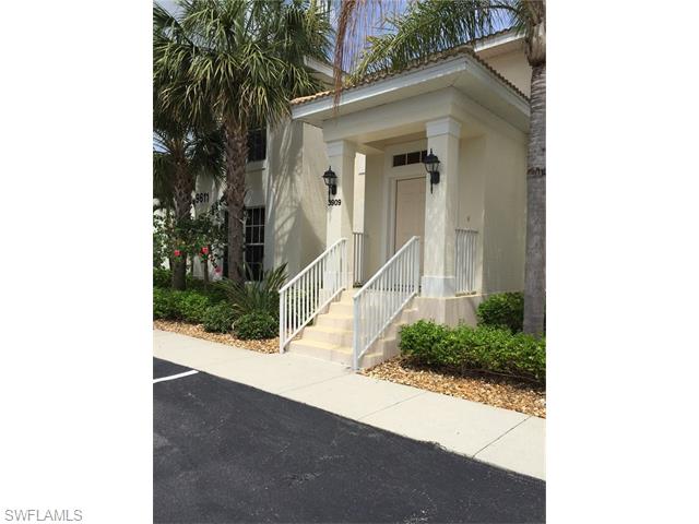 9611 Hemingway LN, Fort Myers, FL 33913