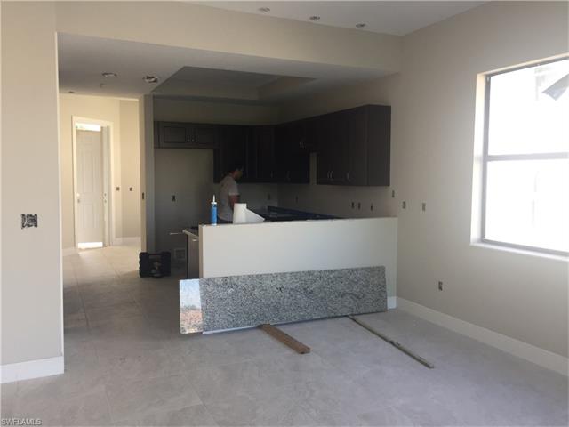 415 SW 47th TER, Cape Coral, FL 33914